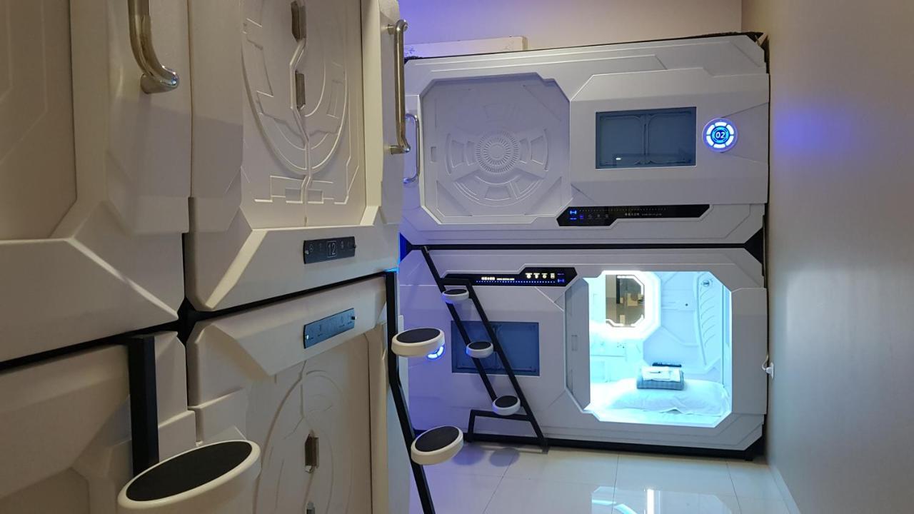 Apollo Capsule Hotel Ende Luaran gambar