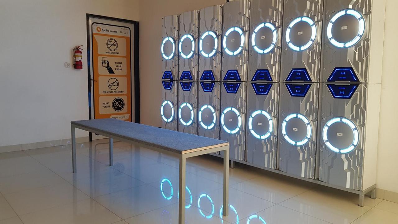 Apollo Capsule Hotel Ende Luaran gambar